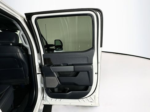 Used 2024 Ford F250 Lariat w/ Lariat Ultimate Package image 29