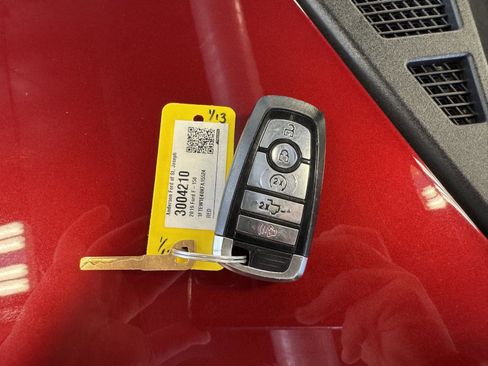 Used 2019 Ford F150 Platinum w/ Equipment Group 701A Luxury image 49