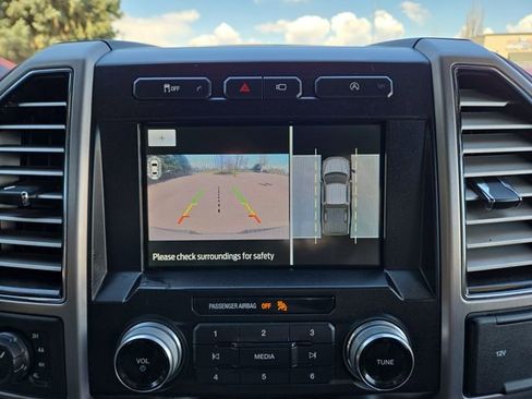 Used 2020 Ford F150 Platinum w/ Technology Package AWD/4WD image 25
