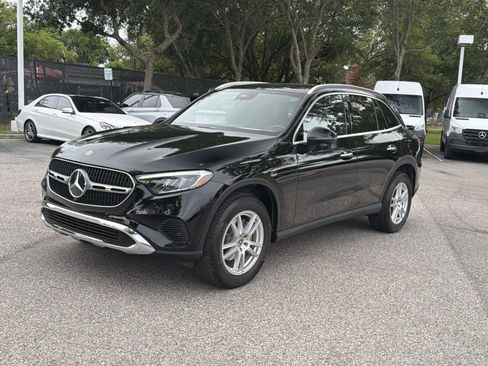 Certified 2025 Mercedes-Benz GLC 300 4MATIC image 7