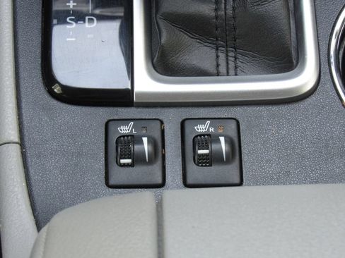 Certified 2019 Toyota Highlander XLE AWD/4WD image 33