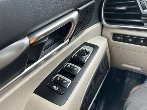 Certified 2024 Kia Telluride S w/ S Sunroof Package AWD/4WD image 47