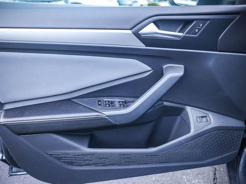 New 2026 Volkswagen Jetta SE image 33