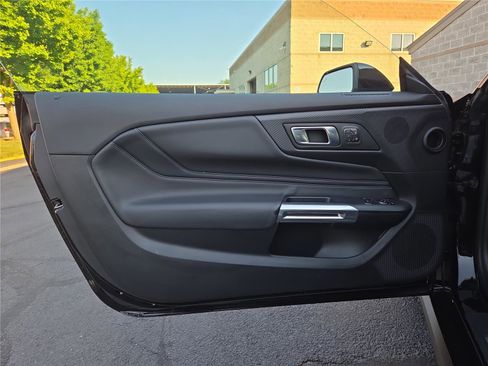 Used 2024 Ford Mustang GT Premium RWD image 13