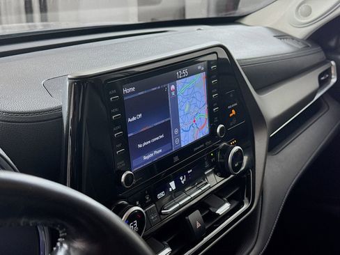 Certified 2021 Toyota Highlander Limited image 11