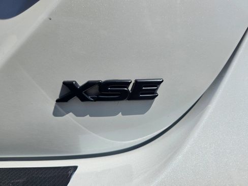 Used 2020 Toyota Camry XSE FWD image 31
