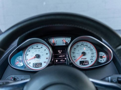 Used 2012 Audi R8 V10 image 18