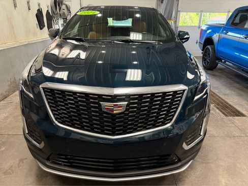 Used 2024 Cadillac XT5 Premium Luxury w/ LPO, Floor Liner Package AWD/4WD image 2