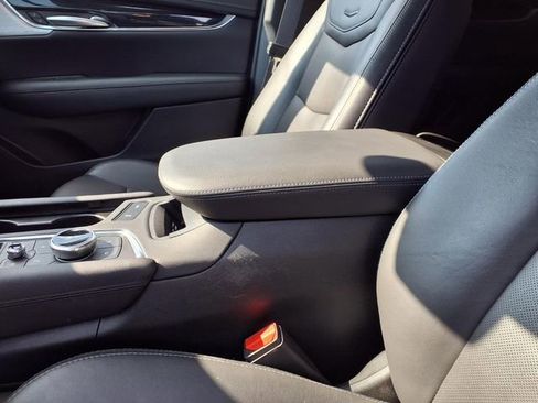 Used 2025 Cadillac XT5 Premium Luxury AWD/4WD image 54