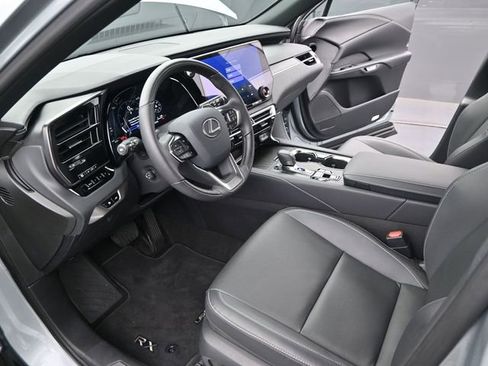 Used 2025 Lexus RX 350 Premium image 4