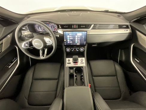 Certified 2025 Jaguar F-PACE R-Dynamic S AWD/4WD image 10