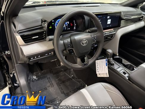 New 2026 Toyota Camry SE AWD/4WD image 14