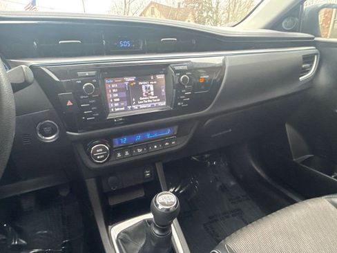 Used 2016 Toyota Corolla S image 24