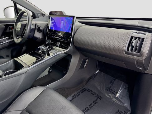 Used 2023 Toyota bZ4X Limited w/ Weather Package image 31