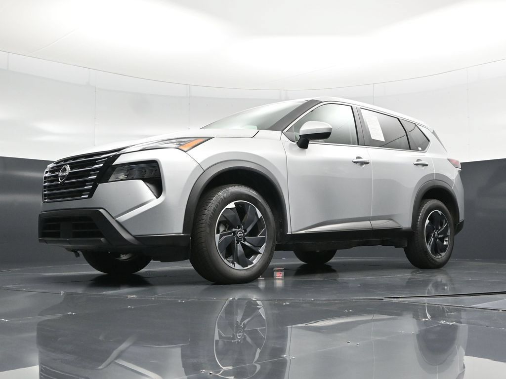 Used 2025 Nissan Rogue SV AWD/4WD image 54
