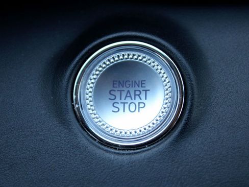 Used 2025 Genesis GV70 2.5T AWD/4WD image 22