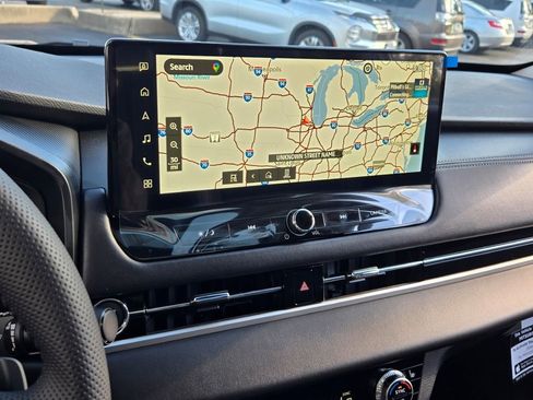 New 2025 Mitsubishi Outlander SE image 26