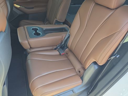 Certified 2023 Acura MDX w/ Technology Package FWD image 16