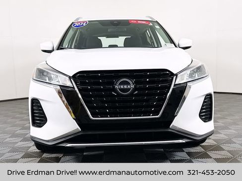 Certified 2024 Nissan Kicks SV image 1