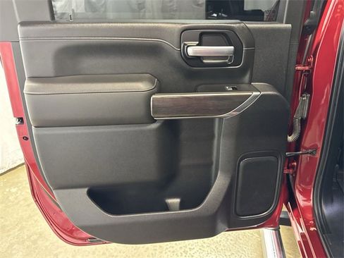 Certified 2020 Chevrolet Silverado 2500 LTZ w/ LTZ Premium Package image 27