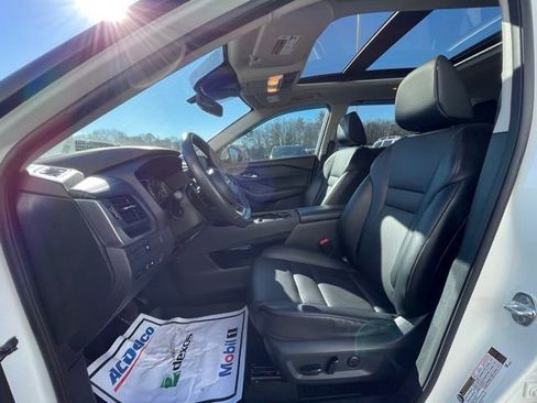 Used 2023 Nissan Rogue SV w/ SV Premium B Package image 20