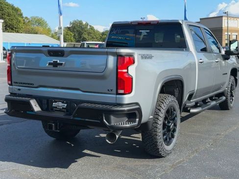Used 2025 Chevrolet Silverado 2500 LT w/ Trail Boss Package AWD/4WD image 8