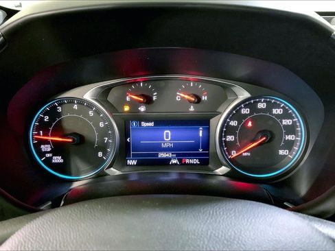 Used 2020 Chevrolet Equinox LT w/ Driver Convenience Package image 21