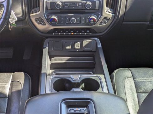 Used 2019 GMC Sierra 3500 Denali image 18