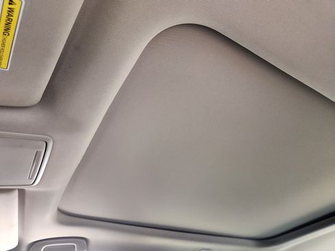 Used 2025 Honda Pilot Elite image 27