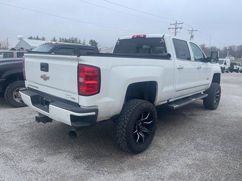 Used 2019 Chevrolet Silverado 2500 LTZ w/ Duramax Plus Package image 5