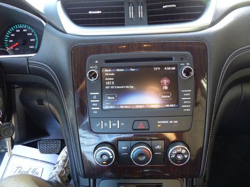 Used 2016 Chevrolet Traverse LT FWD image 31