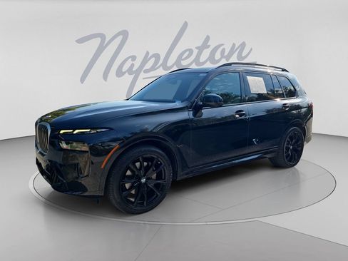 Used 2024 BMW X7 xDrive40i w/ Executive Package AWD/4WD image 1