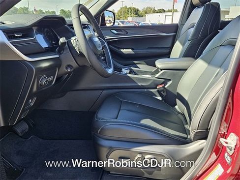 New 2025 Jeep Grand Cherokee Limited w/ Luxury Tech Group II image 5