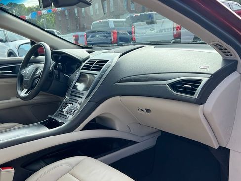 Used 2019 Lincoln MKZ Reserve w/ Reserve Plus Package FWD image 22