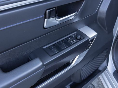 Used 2023 Toyota Tundra Platinum image 9