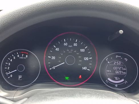 Used 2018 Honda HR-V EX image 15