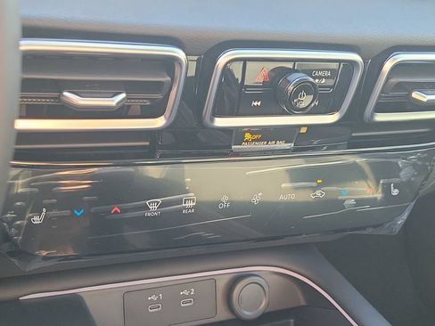 New 2026 Nissan Sentra SR w/ SR Premium Package FWD image 36