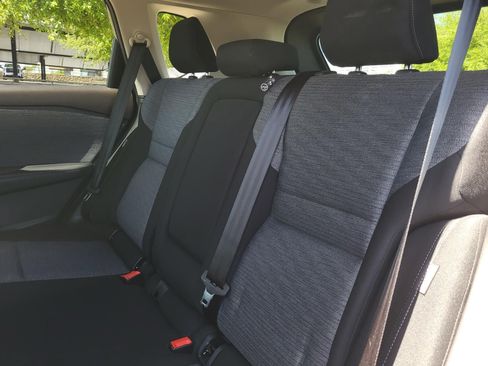 Used 2023 Nissan Rogue SV image 19