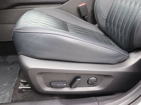 Used 2025 Mitsubishi Outlander SEL AWD/4WD image 9