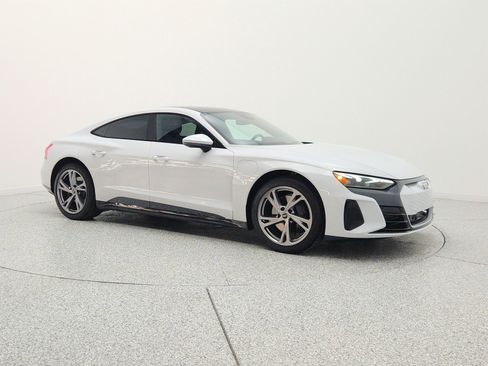 Used 2023 Audi e-tron GT Premium Plus AWD/4WD image 3