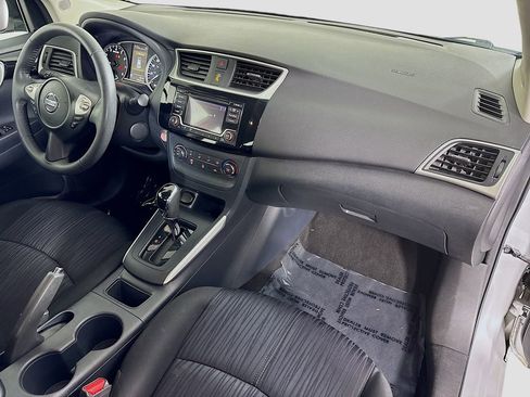 Used 2017 Nissan Sentra SV image 28