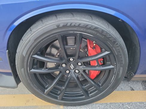 Used 2021 Dodge Challenger R/T Scat Pack w/ Shaker Package image 5