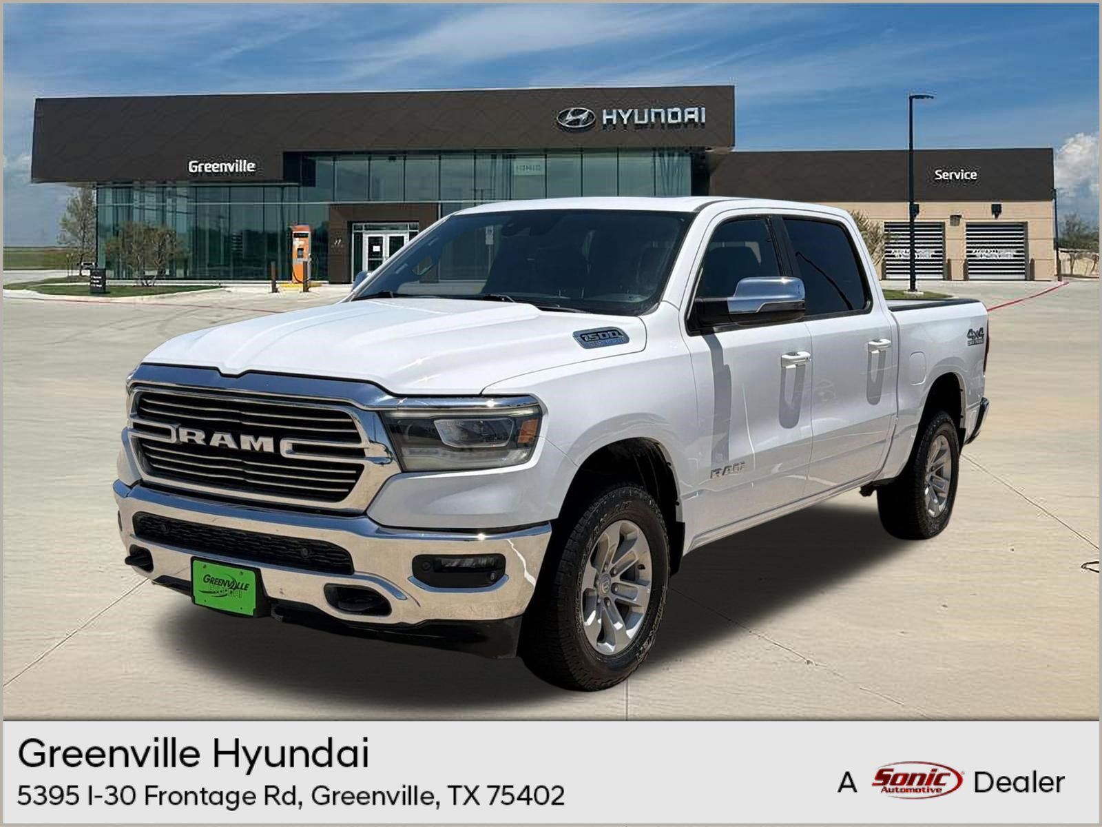 Used 2023 RAM 1500 Laramie AWD/4WD image 1