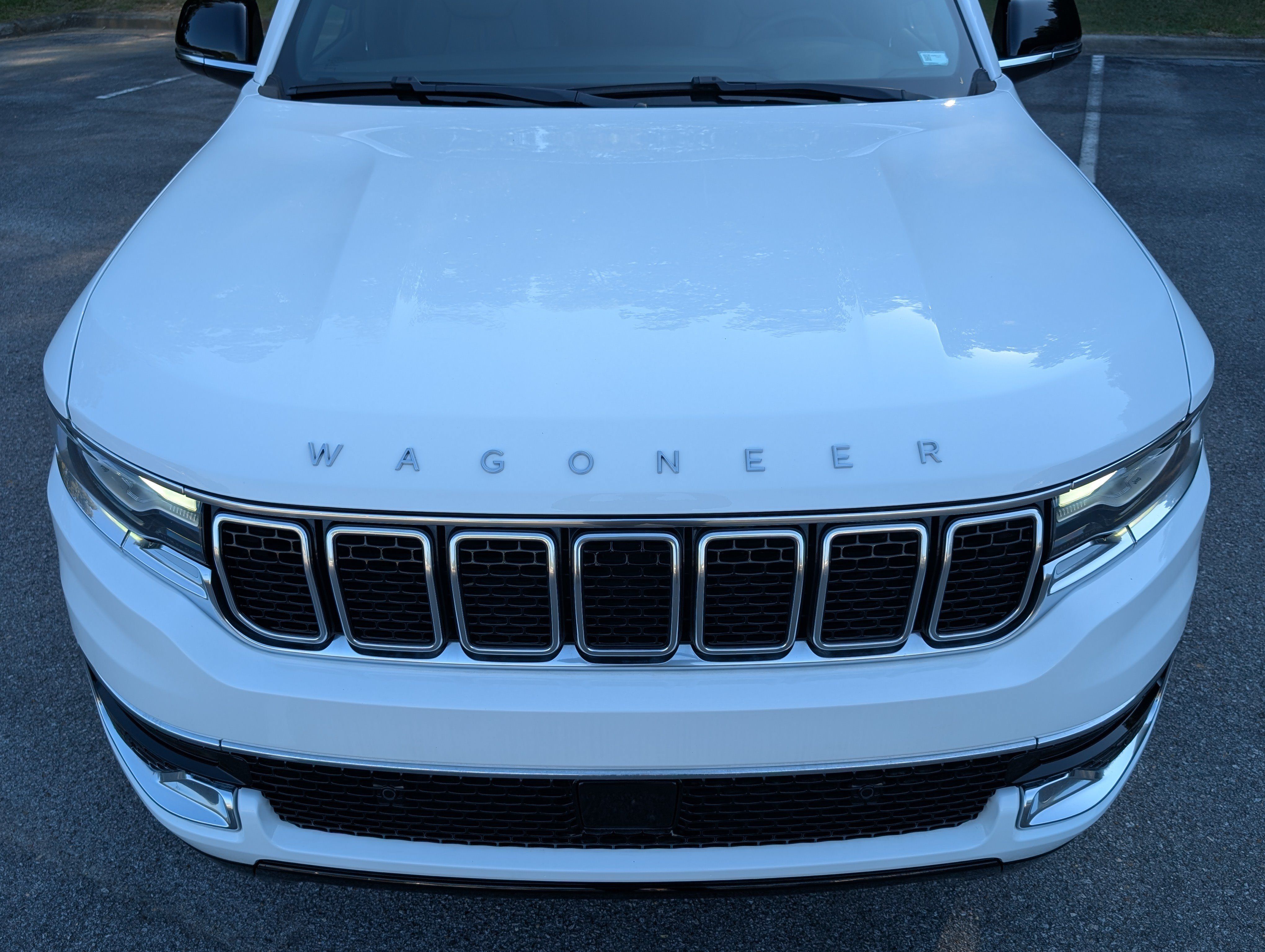 Used 2024 Jeep Wagoneer L 2WD image 13