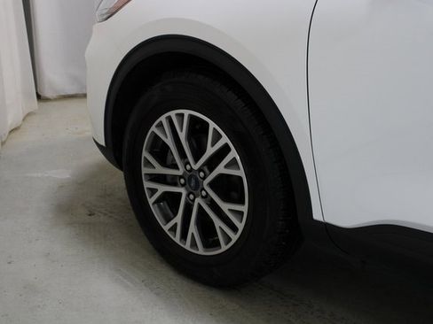 Used 2022 Ford Escape SEL image 29