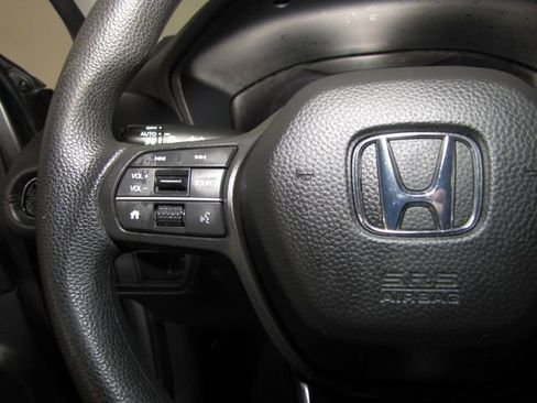 Certified 2025 Honda HR-V LX image 5