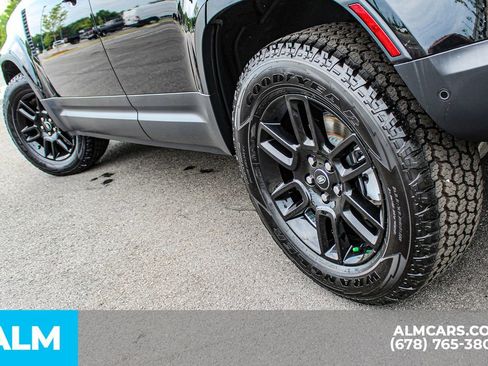 Used 2024 Land Rover Defender 110 S AWD/4WD image 13