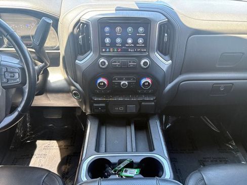 Used 2022 GMC Sierra 2500 Denali w/ Denali Ultimate Package AWD/4WD image 11