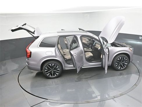New 2026 Volvo XC90 B6 Core image 49
