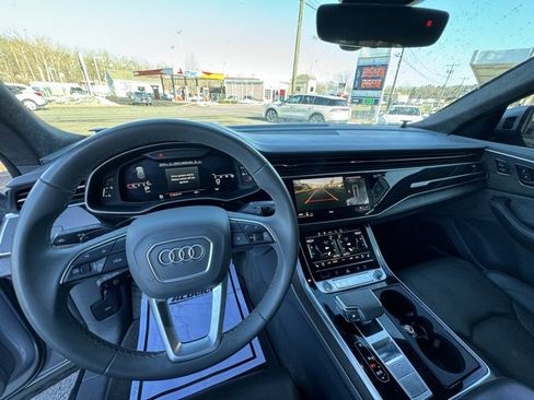 Used 2021 Audi Q8 Prestige image 18